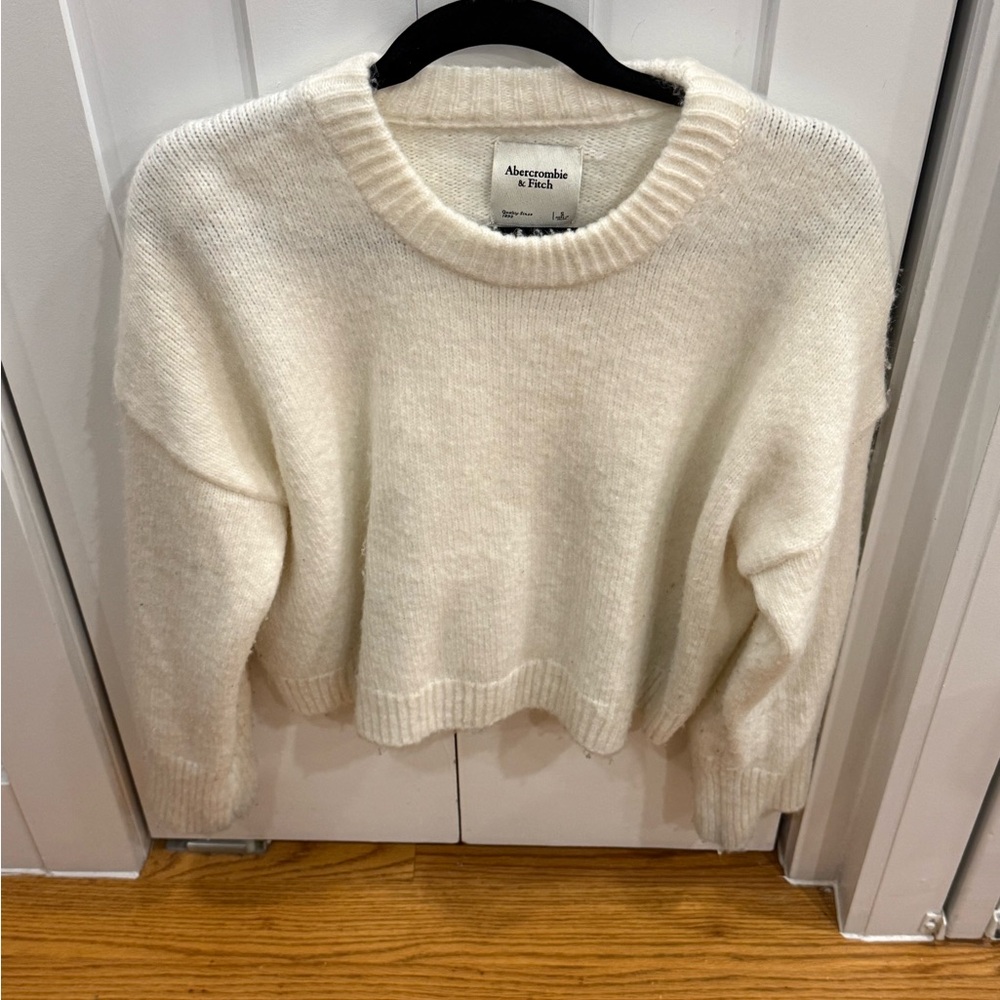 Abercrombie & Fitch Off-White Knit Top